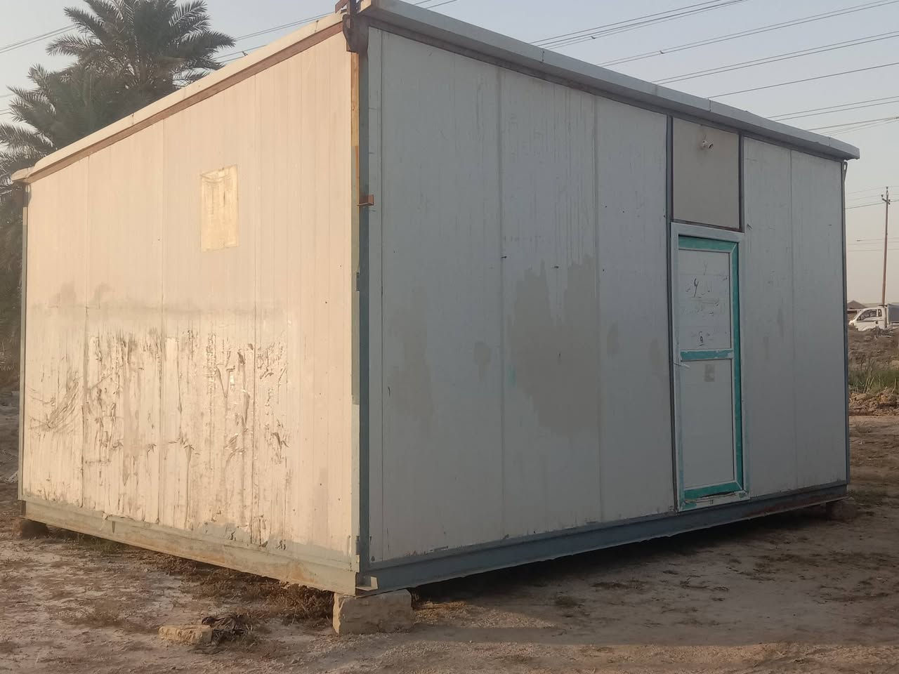 سلام عليكم كرفان البيع طولة 6×4عدد 2نفس الشكل  ***********
