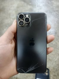 آيفون ١١ برو • مفتوح • شغال