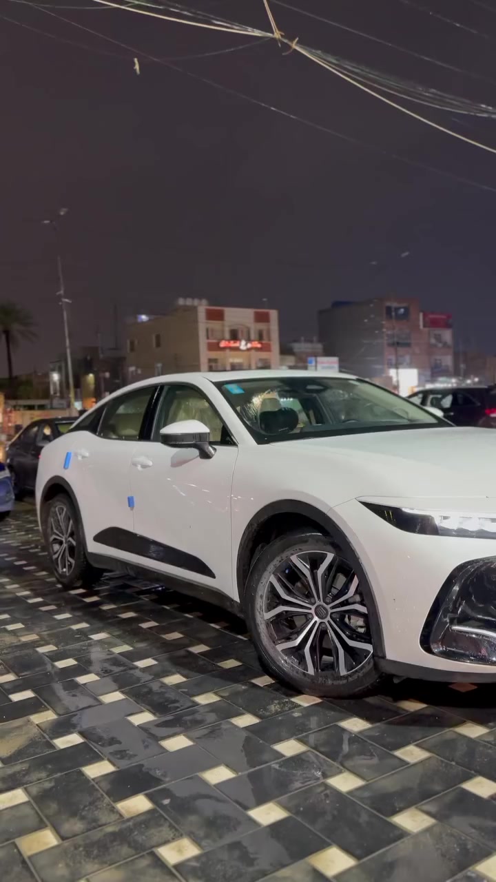 سلام عليكم
كراون ♛هايبرد ⚡️
مديل :2023
لون :ابيض 
عداد مسافه : 35,000km
سياره خليجي كفاله عامه 🔴
مكاني بغداد -الشعب -حي الجزائر 
السياره بااسمي 
 
السعر : 330 $ وبيها مجال 

‏‭٠٧٧٣ ٥٦٩ ٥٦٥٠‬
