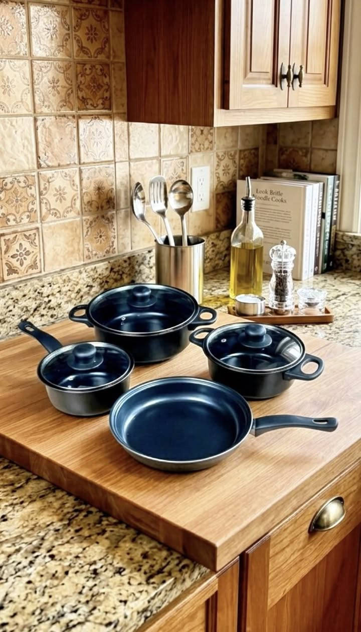 سيت جدورة مع أدوات طبخ
حجم القدور:
الكبيرة 22 سم.
الوسط 18 سم.
الصغيرة 16 سم.
الطاوة 22 سم.
سعر 27 الف


**إذا كنت صاحب هذا الإعلان وتريد حذفه لأي سبب، رجاءا أرسل رسالة إلى الدعم الفني**