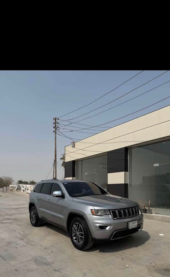 بيه مستعجل
السعر 158 ‭
العنوان البصره ‭***********‬

جيب كراند شيروكي 2018
المحرك : V6 3600
 ماشيه 139 كيلو
رقم بصرة تحويل
 
كلشي موضح بل الصور سونار  موجود
وارد امريكي داخله كلين فقط بارد بل جنطه
هنا صار بيهه حادث  وتبدل مدكر وبنيد شغل درجه اولئ ارباك ضارب 
محرك وگير  كفاله تخم تاير جديد
بيه طخه حالياً باقي عل وضعهه

المواصفات :
تبريد قطعتين
* المقاعد من الجلد حضن.
* المقاعد الأمامية كهربائية .
* ذاكرة لحفظ وضعيات الجلوس . 
* المقاعد الأمامية تدفئة . 
* رادار النقطة عمياء .. 
منظومة امامية زنون . اصلي لايت نهار 
* تشغيل عن بعد .
* صندوق كهربائي .
* حساسات خلفية .
* كاميرا خلفية دوارة.
* المرايا تعتيم / هيتر / قلابة عند الرجوع
* محدد سرعة . 
* نظام بريك اوتماتيكي
