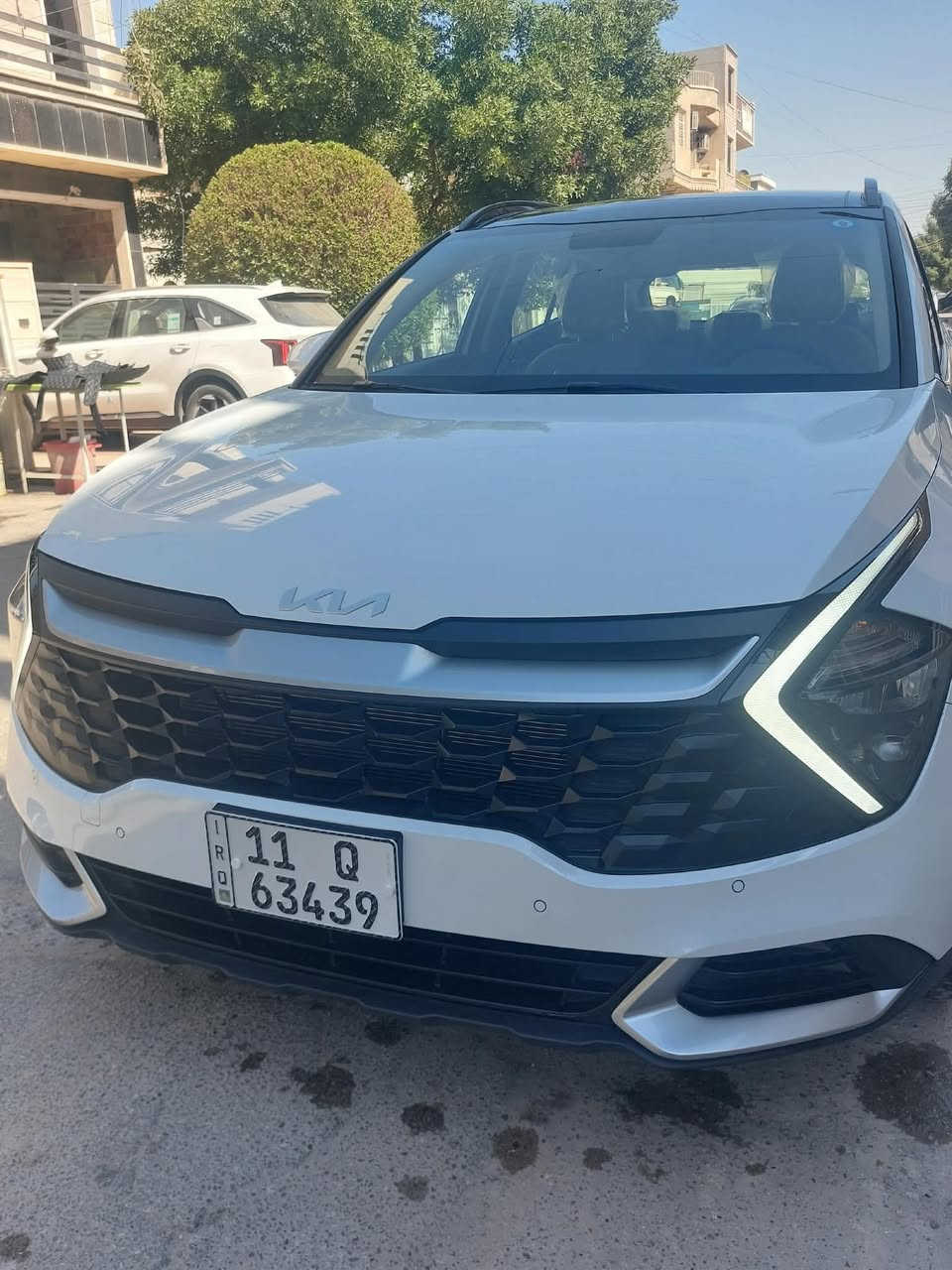 السلام عليكم
سبورتج ٢٥ خليجي رقم بغداد بأسمي
فول مواصفات 

ماشيه10  ونص قابله للزياده 

اعتذر من المراوس بيع فقط 

سعرهه ٢٤٠ بيها مجال بسيط 

مكان السياره  بغداد 

 • فتحة سقف بانوراما 

نقطه عمياء 

 • مقاعد أمامية كهربائية

 • كشنات تدفئة

 • ستيرن تدفئة

 • تحكم ستيرن جهتين

 • حساسات أمامية وخلفية

 • شاشة + كاميرا

•تبريد شاشه لمس

 • لايت LED + بك لايت LE

 • صندوق كهربائي

 • تشغيل عن بعد 

  • بصمة
***********
