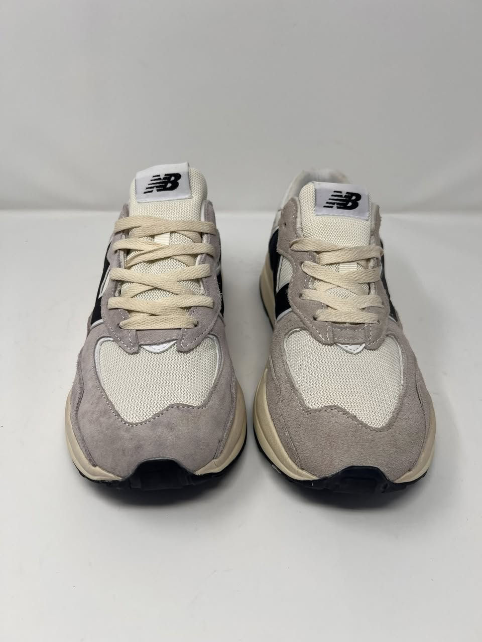 التحفة الفنيه، نيو بلنص، حجم 42 تلبس 41
القطعه نضيفه جدا، باله نضيف، السعر 25 الف دينار قفل
ادخل انستا شوف القطع الحلوه المتوفره
https://www.instagram.com/hermes.storex?igsh=MTQwdWQ4OTZ1YmxoMg%3D%3D&utm_source=qr


**إذا كنت صاحب هذا الإعلان وتريد حذفه لأي سبب، رجاءا أرسل رسالة إلى الدعم الفني**