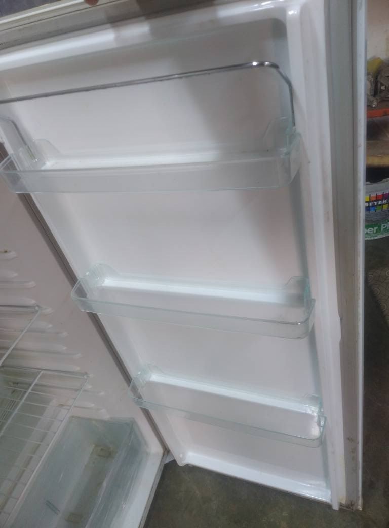 ثلاجه نوع TlFFANY ١٢ قدم شرط اي خلل مرجوعه للتصال *********** كركوك, العراق
