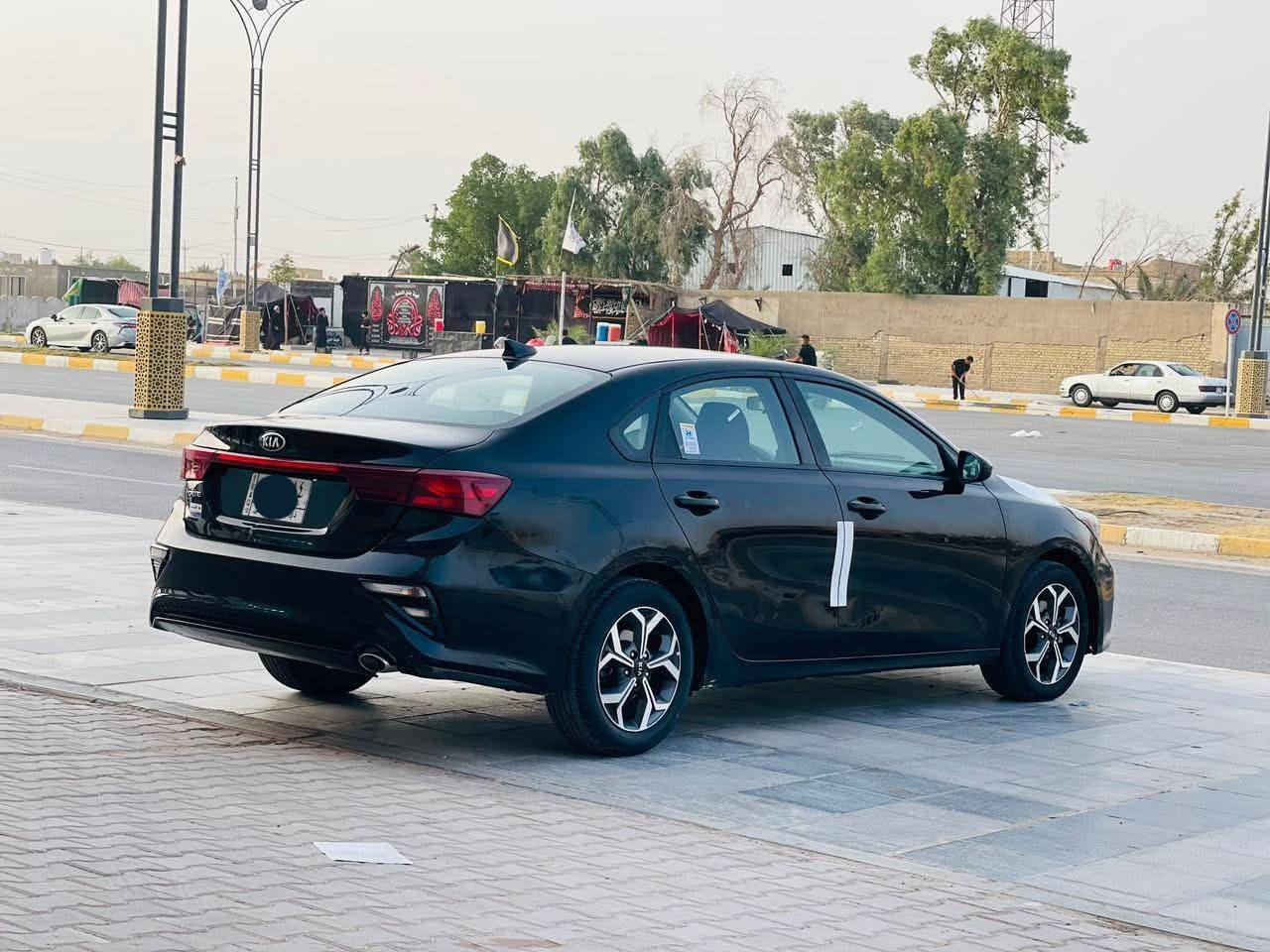 السلام عليكم 

#كيافورتي_موديل_2020 

رقم ذي قار

معوقين سنه وتخلص وكاله عامه ثاني يوم 
مواصفات السياره 
بيع او مراوس حسب القناعه

محرك2000 دوش
كير cvt
ثلاث انضمة قياده
شاشه كبير 
كامره دواره
ماشيه 100الف 
ويل كب كروم  20
طخم تاير جديد
تبريد ثلج 
حساسات أمامي خلفي
منظومة زنون كامله
دواخل اسود 
تحكم ستيرن
كير مكينه حداديه تبريد كفاله وجاهزه 
وبعد بيه مواصفات 
ضرر جاملق وبنيد 
السياره جاهزه للاخير 

#السعر_120 وبيه مجال
 
 مكاني ناصريه 
رقمي ***********
شراي اتصل 👆
