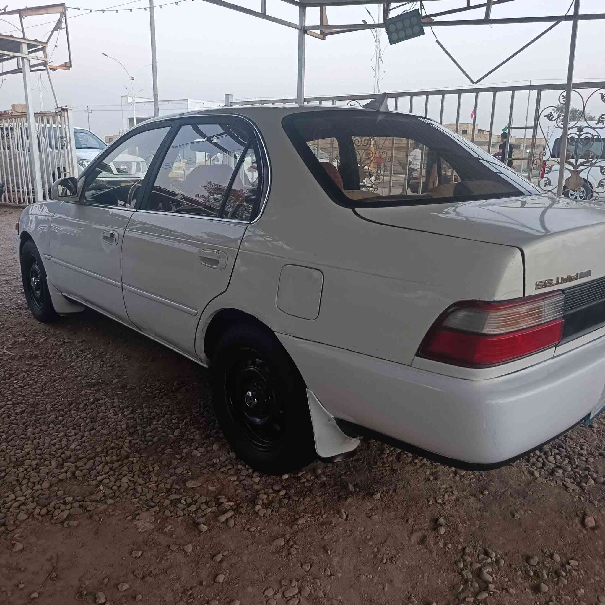 سلام عليكم سياره كورلا بلاديه مكفوله ضربه وصبغ كير ومكينه 1800 جدد مشط جديد باور وسدر جديد مكاني قضاء الشطره السعر ٤٧..*********** حمود العويسي
