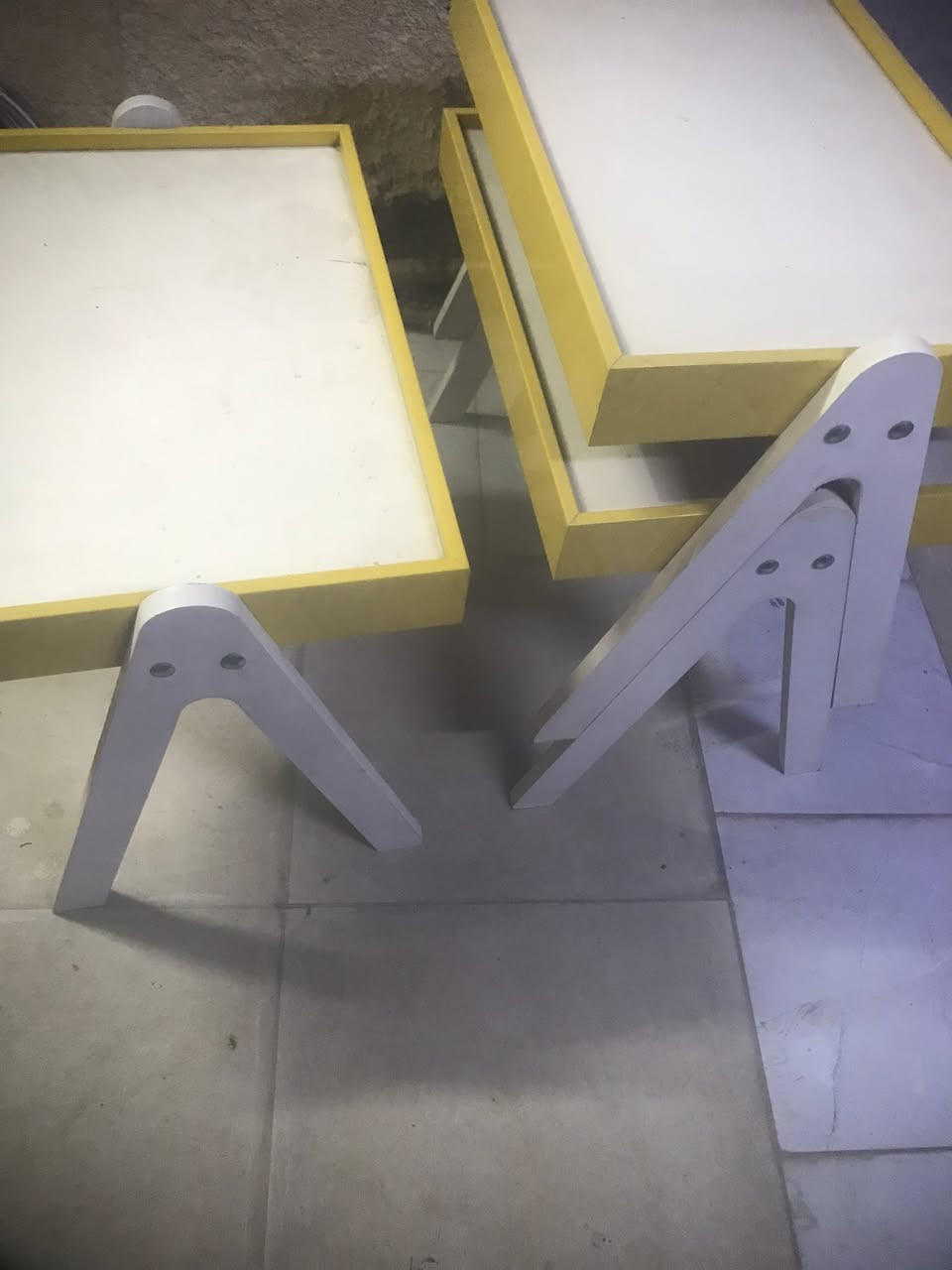 طبلات عدد ٣ للبيع ترتيبهم بهذا الشكل ماياخذون مكان سعرهم ٢٥ يرهمون ديكور


**إذا كنت صاحب هذا الإعلان وتريد حذفه لأي سبب، رجاءا أرسل رسالة إلى الدعم الفني**