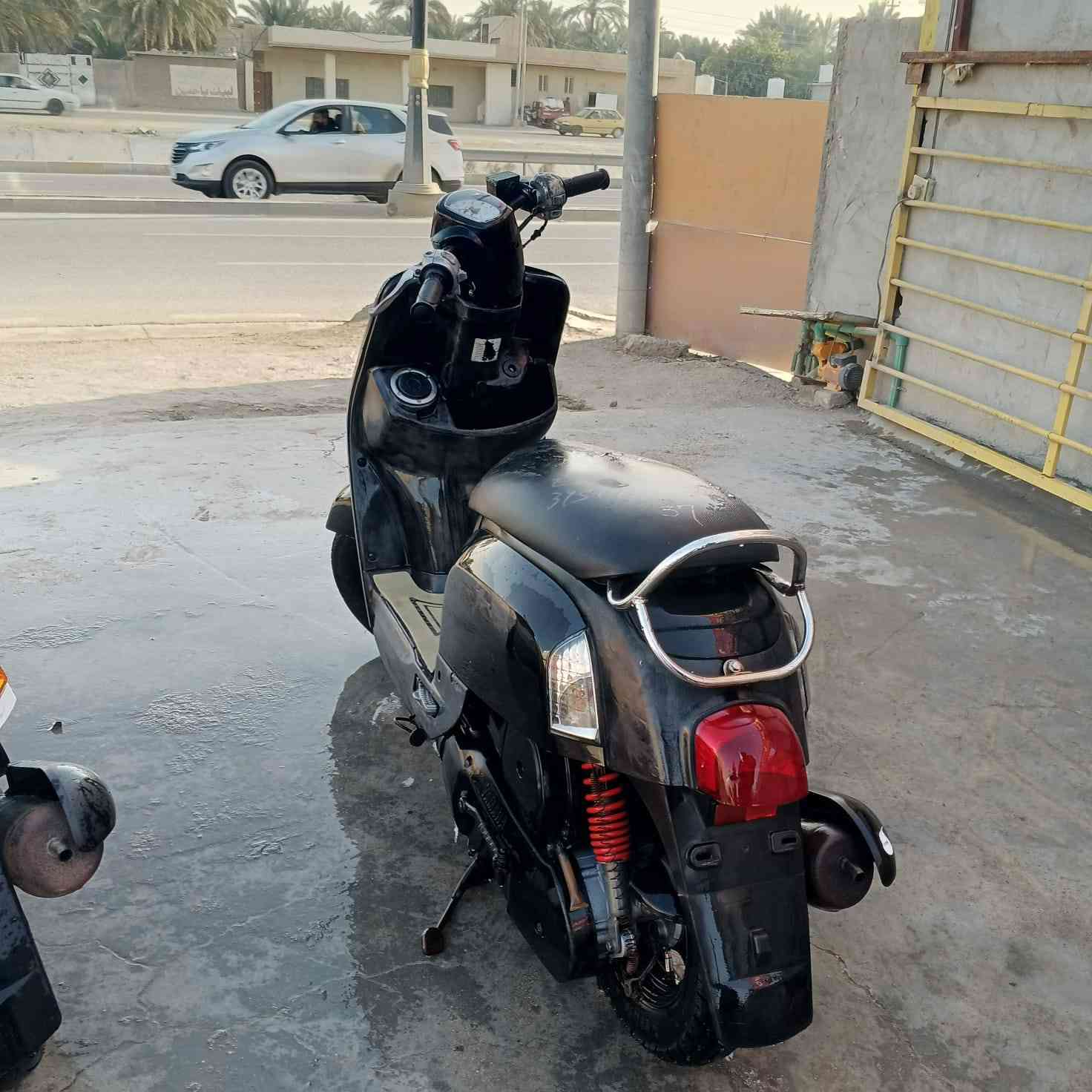 سلام عليكم درجه بوليس للبيع الدرجه حاويه اوبيه وصل معرض الدرجه كلشي ما عايزه كامله من كلشي اشاير اكلوبات عدادات كامله امكله محرك اصبانه ما محطوط عليه صوت ناعم شلعه اومعدال يخبل الدرجه معداله 90 محركه بلادي مامفتوح تجي تفحص اوتشوف ابعينك سعر 750اوبيه مجال  مكاني كربلاءالكنطره البيضه  للشراي يتصل على الرقم***********اوبي وتساب الشراي بي خير اويدلل
