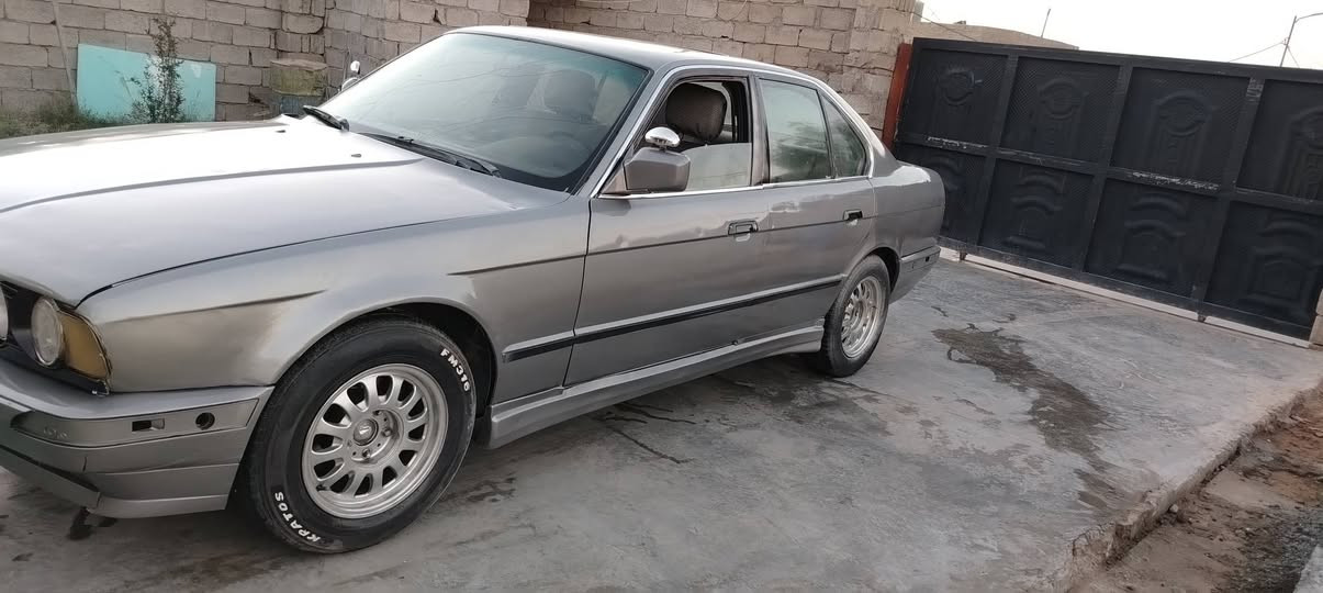 السلام عليكم بي ام للبيع 520 كير عادي رقم كركوك سنويه نافذه 18 محرك كير صدر كلها شرط للبيع 35 وبيها مجال او مراوس حسب القناعه مكان السياره الحويجه العباسي تفاصيل اكثر ***********
