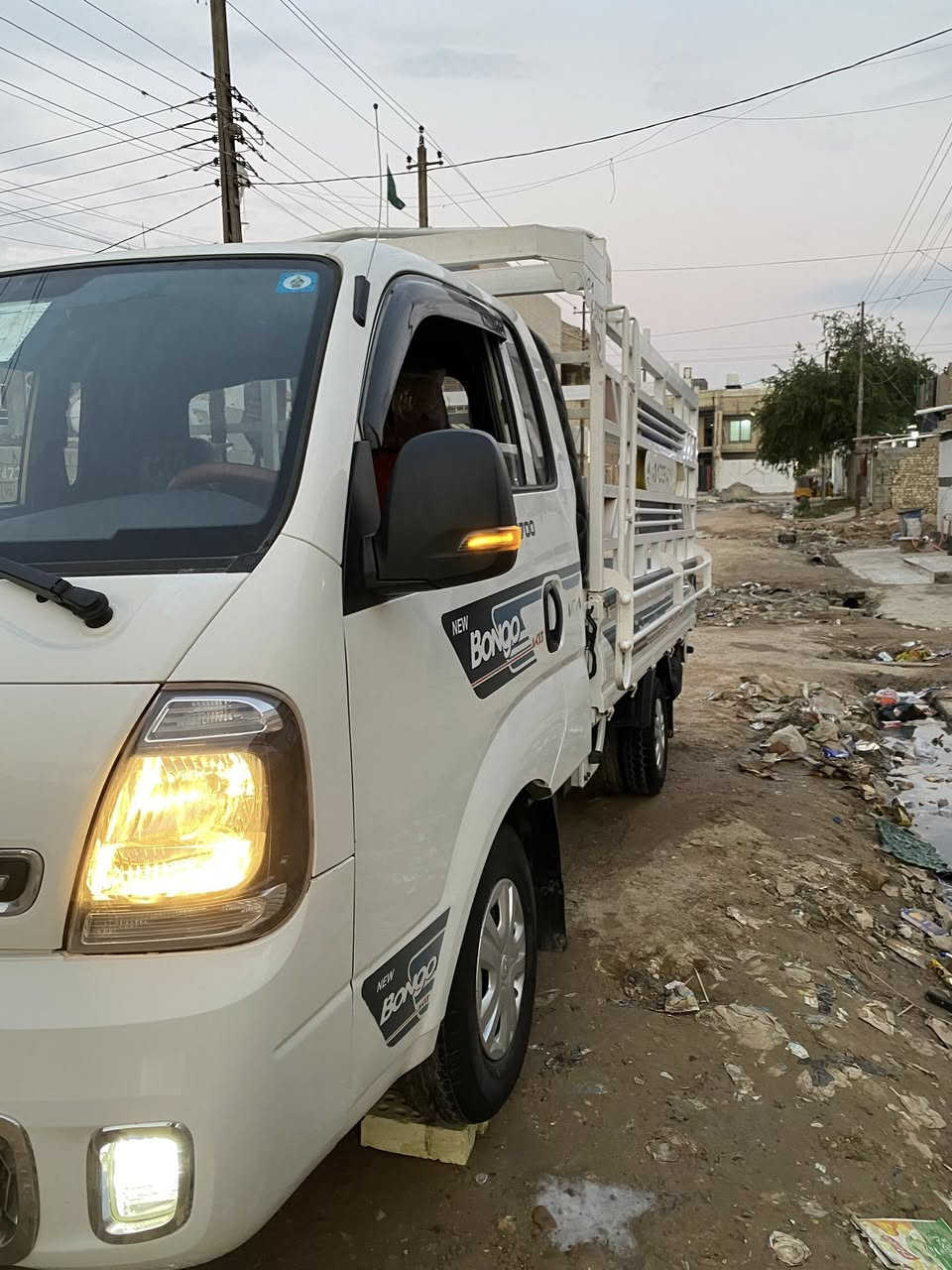 سلام عليكم كيا نثيه مديل 23   سياره خير من الله تصال على ***********
