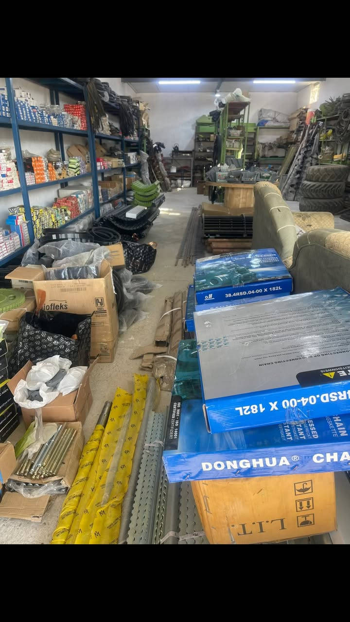 السلام عليكم تم بحمد الله وصول وجبه من الاغراض الجديده كلاس ونيوهولاند إلى محل سيد هاشم السعبري 
*********** العنوان نجف عباسيه قرب نهر الفتحي
