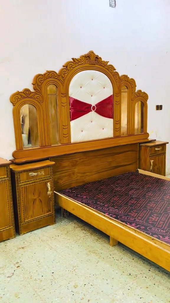 غرفه ام الخمسه ملحق ⚜️ مستخدمه شي قليل نضافه99‎%  سعر700 بغداد مدينه الصدر اكو توصيل🚚  ***********
