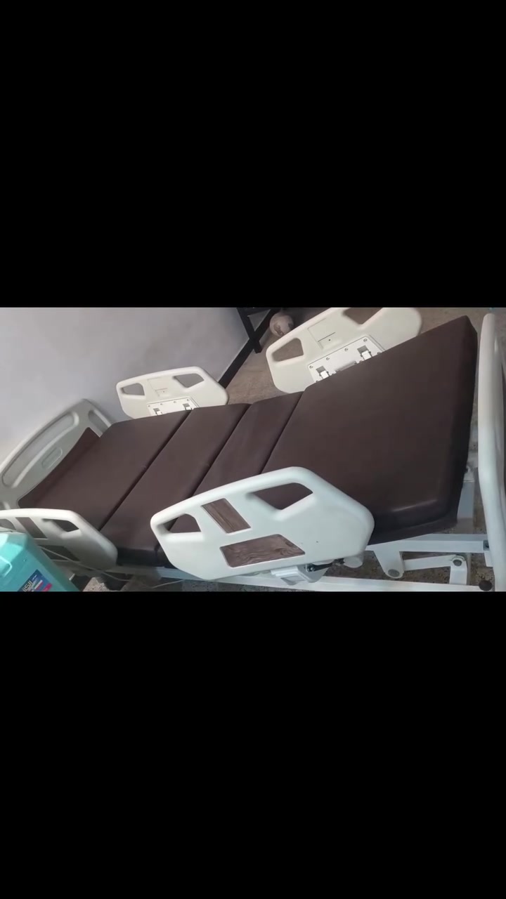 سرير كهربائي متعدد الحركات هندي اصلي بمليون استعمال قليل جداً


**إذا كنت صاحب هذا الإعلان وتريد حذفه لأي سبب، رجاءا أرسل رسالة إلى الدعم الفني**
