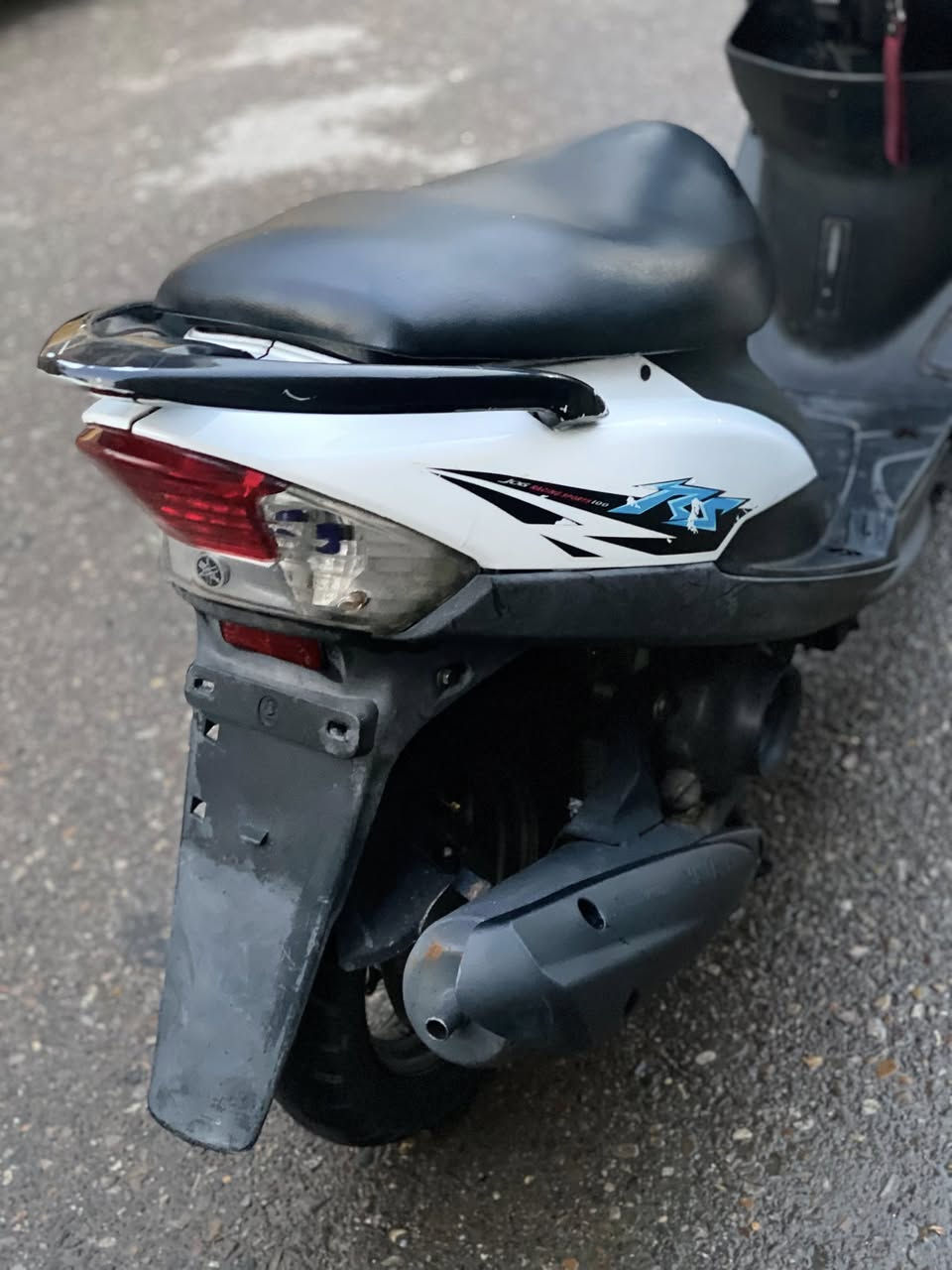 مناقصها كلشي اوراقها كامله دراجة رمبه كلشي شغال 700 وبيها مجال ***********واتساب فقط
