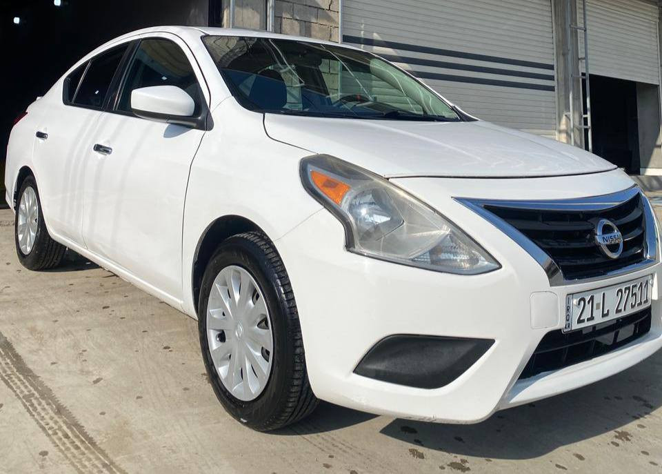 نیسان ڤێرسا 2017 مواسەفات sv
سەیارەکە زۆر خاوێنە 
87 هەزار مایل ڕۆشتوە
دوو پارچەی بۆیاخە
بۆنیت و چاملخی لای سایەق
سەنەەی تا مانگی حەوتی 2029 تازەیە

سعر : لە کۆمێنت داوای بکە ڕاستەوخۆ بۆت دێت 🤖 

گێڕو مەکینەو کارەبایاتی بە شەرت

ژمارەی خاوەنەکەی 
***********
وەتسئاپ
