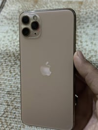 آيفون 11 برو ماكس • ٢٥٦ • قفل