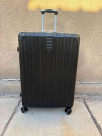 حقيبة سفر • ٧٠×٥٠ • جديدة