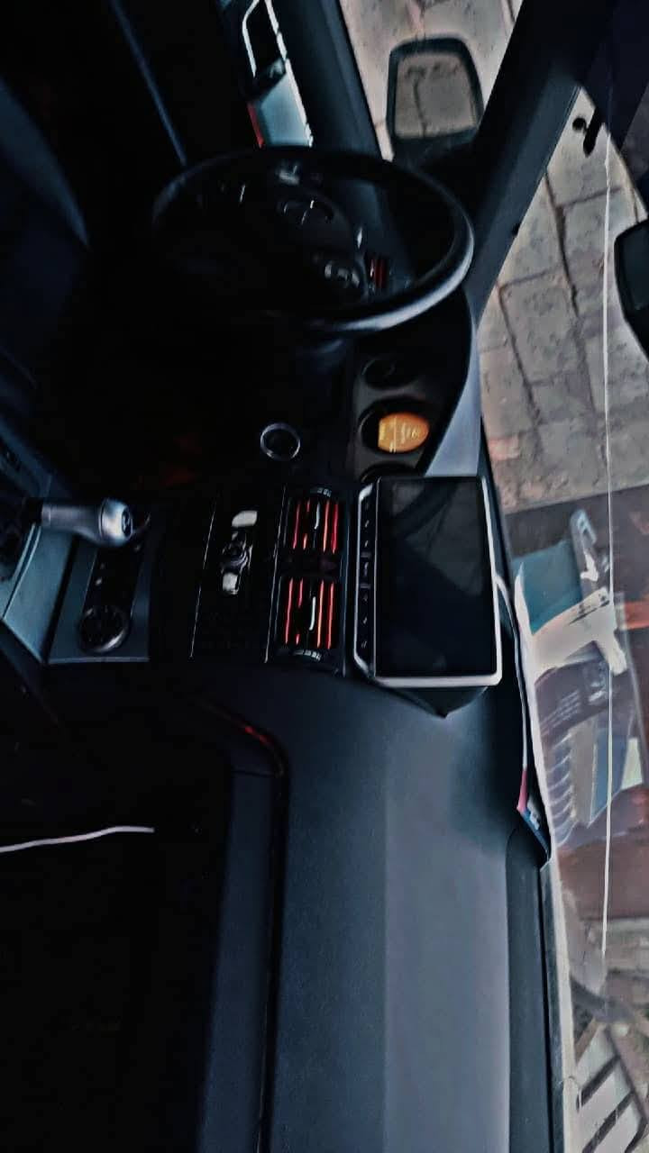 مرسيدس موديل 2011 جاهزة مكينه كير جديد تبريدشغل تدفه شغل كهربيات كله شغاله سياره احله من الصور تخم تاير جديد شاشه تحكم فتحه السيارة احلى من الصور السعر 50 الاتصال علا الرقم ***********
