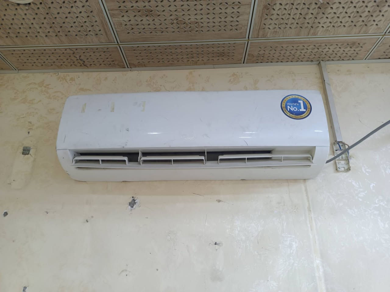 سبالت 2 للبيع اخو الجديد تعال شغلهن واخذهن توسوت 2 طن وميديا 2 طن طلعت من المحل واريد ابيع الديوانية الجزائر سعر الواحد 275 الف قفل ***********
