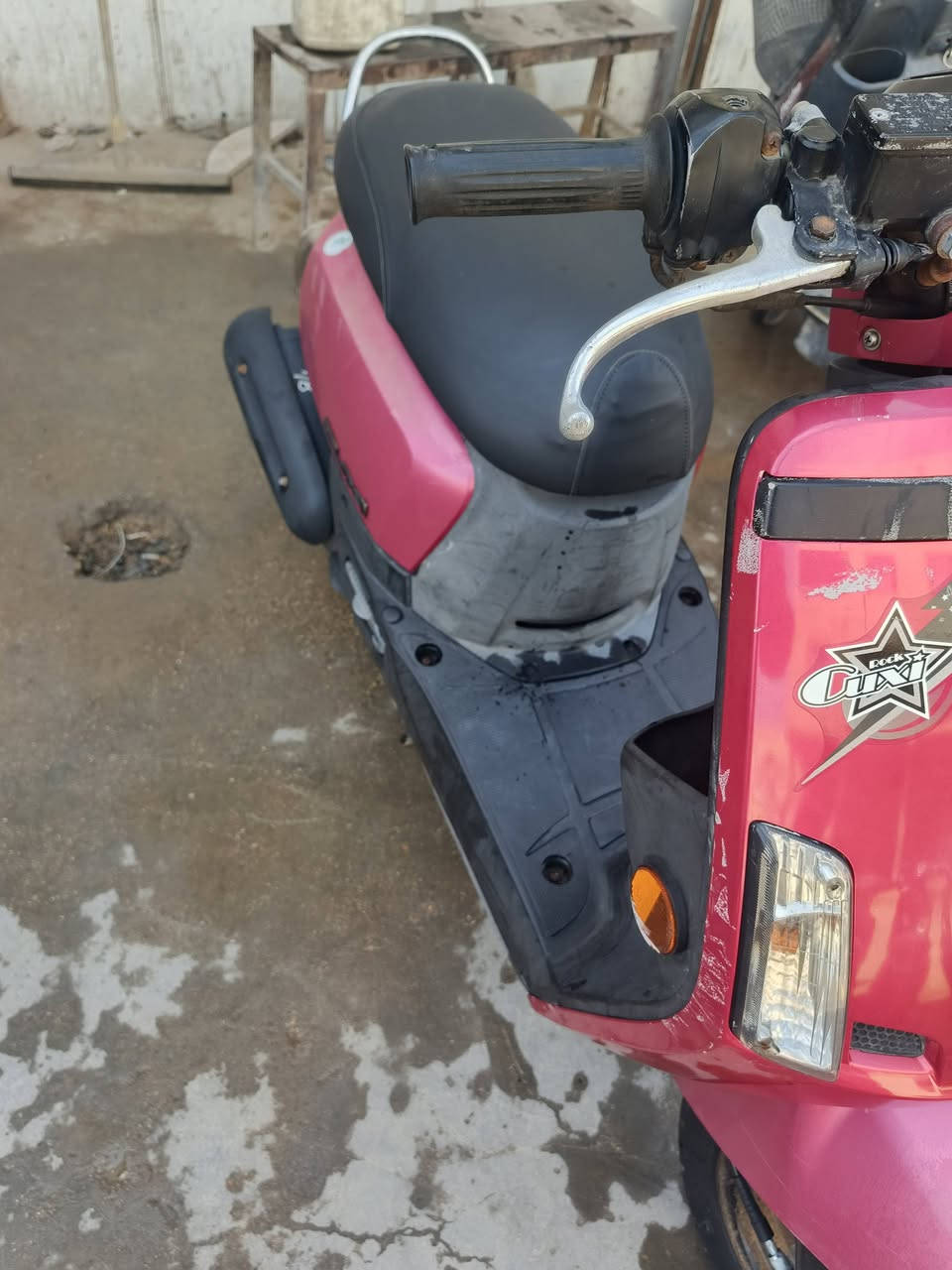 السلام عليكم بوليس حاويه صارشهر من امطلعيه كفاله عامه موديل ١٢ السعر ٨٥٠ اوبيه مجال فقط الشراي يتصل مكاني امسبب ***********
