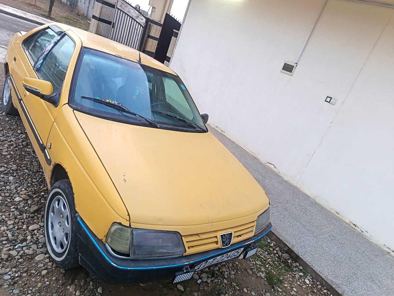 بيع مستعجل بيجيو 2009مشروع وطني هيئه 60الف صاحبها بل موصل مكان السياره موصل ناحيه زمارسنويه 2030ماناقصها شي محرك وكيرحيل نضيف(***********
