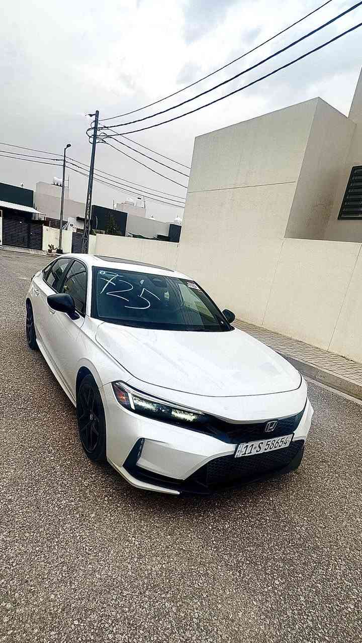 مرخصت الادمن المحترم
متوفر هوندا سفيك مديل 25  هايبرد +سبورت
رقم بغداد باسمي مشروع وطني 
سنه 2038 

السياره اخت الزيرو ماشيه 9000mil
سياره فول مواصفات 1/1 

•1 فتحه سقف
2•ردار امامي وجانبي 
3•تحكم ستيرين سياقه ذاتيه 
4•تدفئه كشنات ستيرين 
5•لد زونون بلادي حساسات بالضلمه يفتح عالي اتو 
6•تشغيل عن بعد
7•شفتات ستيرين 
8•مرايه جانبيه بلاك بلادي اصل 
9•كار بلاي 

سياره بعد بيه هواي مواصفات خير من الله جانيه يعرفه شنو

سياره تخم تاير بلادي جديد 
حداديه 100‎%‎ مناقصه شي 

ملاحظه /حادث سياره جنطه 
السياره للبيع او المراوس حسب قناعه 

رقم موبايل +واتساب 

***********
