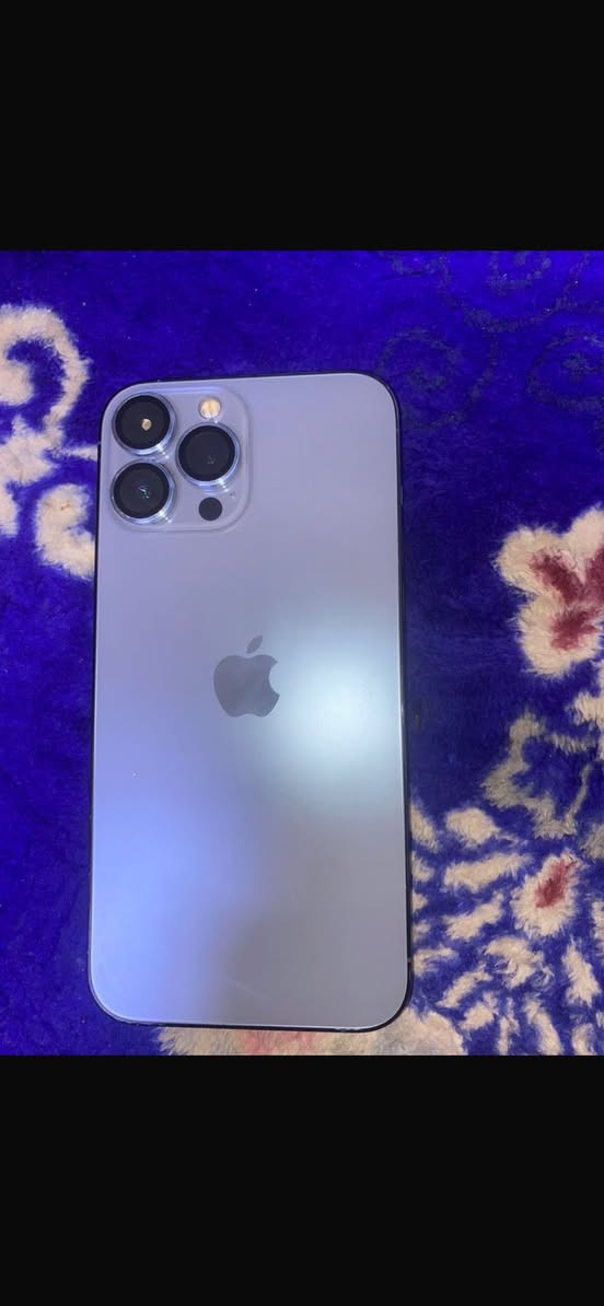 ايفون 13برو ماكس للبيع ذاكرة 256بطاريه 95ممبدله جهاز نضيف كلش بس مبدل شاشه اصليه من ابل تجي تاخضه من باب بيت سعر 525مكان بغداد علاوي رقم ***********

