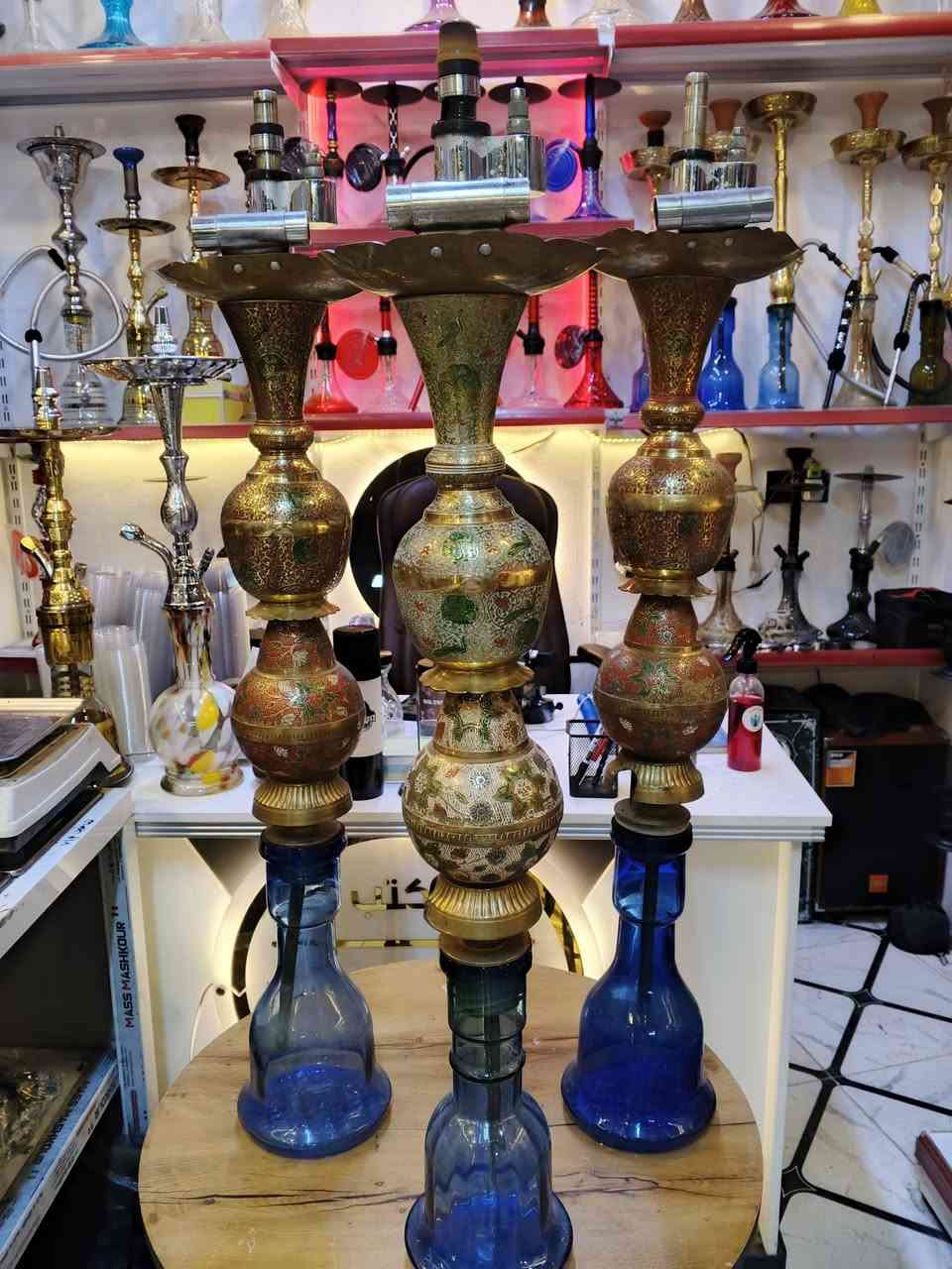 نراكيل طه مستعمل العدد 15 قطعة
5 حجم وسط الباقي حجم كبير 

ملحقات كامله شيشه قمجي 

البيع #جمله  #ومفرد 

توصيل متوفر كل العراق 

العنوان موصل حي النور قرب المستوصف القديم اسم المكتب محمد الأغا للاراكيل 

*********** واتس اب

