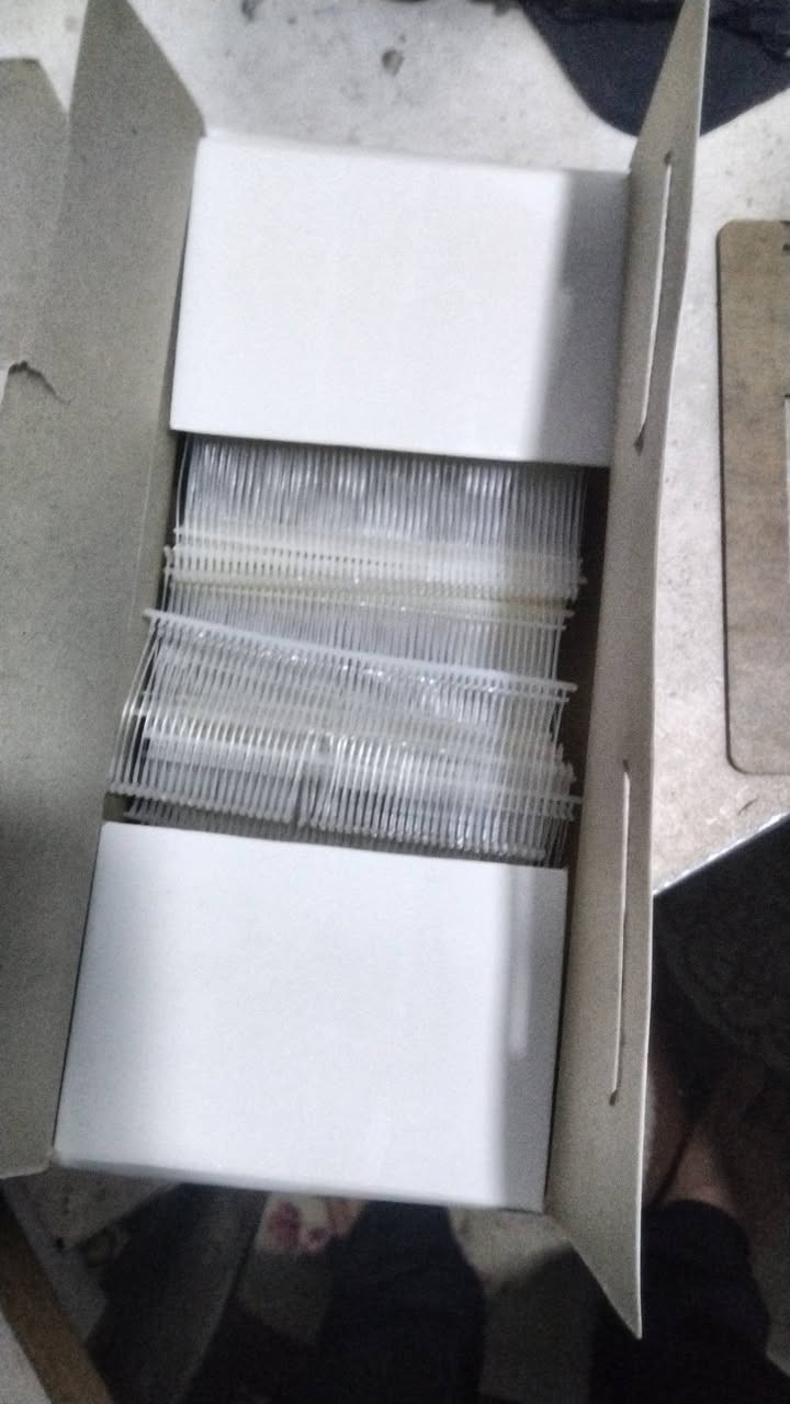 سلام عليكم
غراض للبيع 
مكبس ٢ في ٨ جديده استخدام بسيط نضافة ٩٥ % 
كواويه استيراد من بره 
ليبر مع ١٠ الاف قطعه 
الي يفيده خاص ويدلل


**إذا كنت صاحب هذا الإعلان وتريد حذفه لأي سبب، رجاءا أرسل رسالة إلى الدعم الفني**