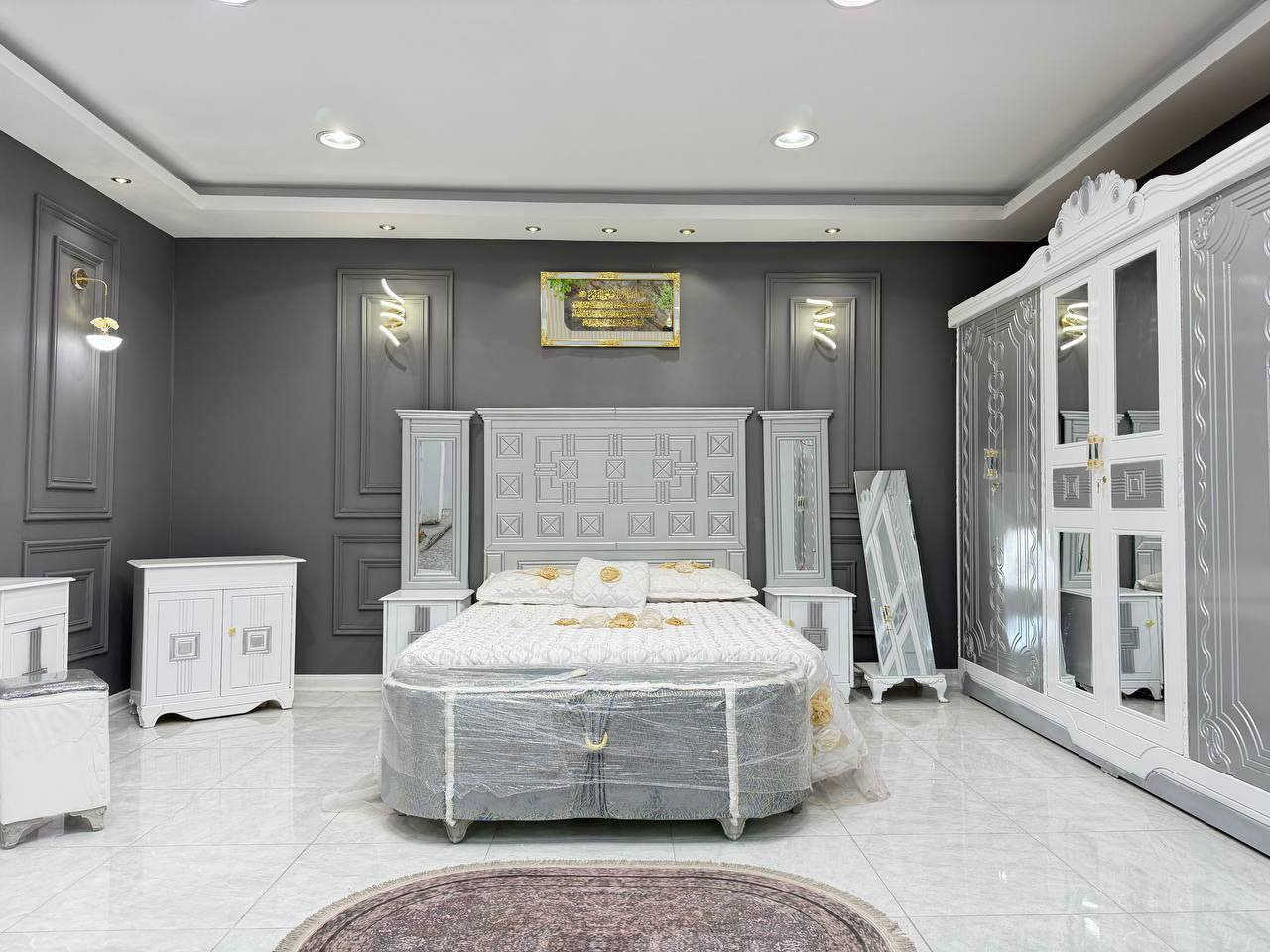 السعر مليون و50 الف مع مراية قيافة 
سعر الشازلون الخزان 75 الف 

سعر الشازلون المقعد 50 الف 

غرفه نوم داخل معاكس خشب 3 ملم
خارج تحفير sns انديف 5 ملم

الصبغ حراري درجة اولى

6باب  متكونه من 9قطع

زاويه تصميم كنتوري بارتفاع الكنتور

السرير بلاويد اسود 6ارجل
يوجد توصيل الى جميع المحافضات وباسعار مناسبه
للحجز والاستفسار مراسله الصفحة او واتساب ***********
#عروض #تخفيضات
 #اثاث_فخم #اكسبلور_explore #غرف #غرفة_نوم #اثاث_عراقي #بغداد #ديالى #ديوانيه #بصره #فلوجه #عماره #نجف #رمادي #توصيل__بغداد__محافظات #للحجزوالاستفسار_خاص
