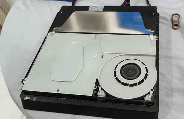 سلام عليكم 🗣️
بلي فور سلم للبيع 🦾
المساحة واحد تيرا  1T
الجهاز مهكر نظام 12 
غير مفتوح ونظيف الجهاز لوك ستيكر
وياه 12 لعبة مثل ماواضح بالصور 
يجي ويا جوستك وحدة ووايراته 🌟

السعر 275 الف 🔒
النجف الأشرف حي النصر 
تواصل واتساب : ***********
