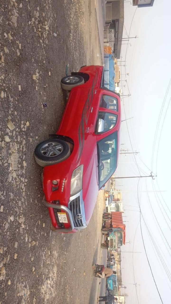 سلام عليكم سياره لبيع فلاونزه 2015 مكفوله كفاله عامه كير عادي محرك شركه شاصي19/سياره مال جناي رقم واسط سعر225/وبيه مجال قليل حك اجيه رقم الهاتف ***********
