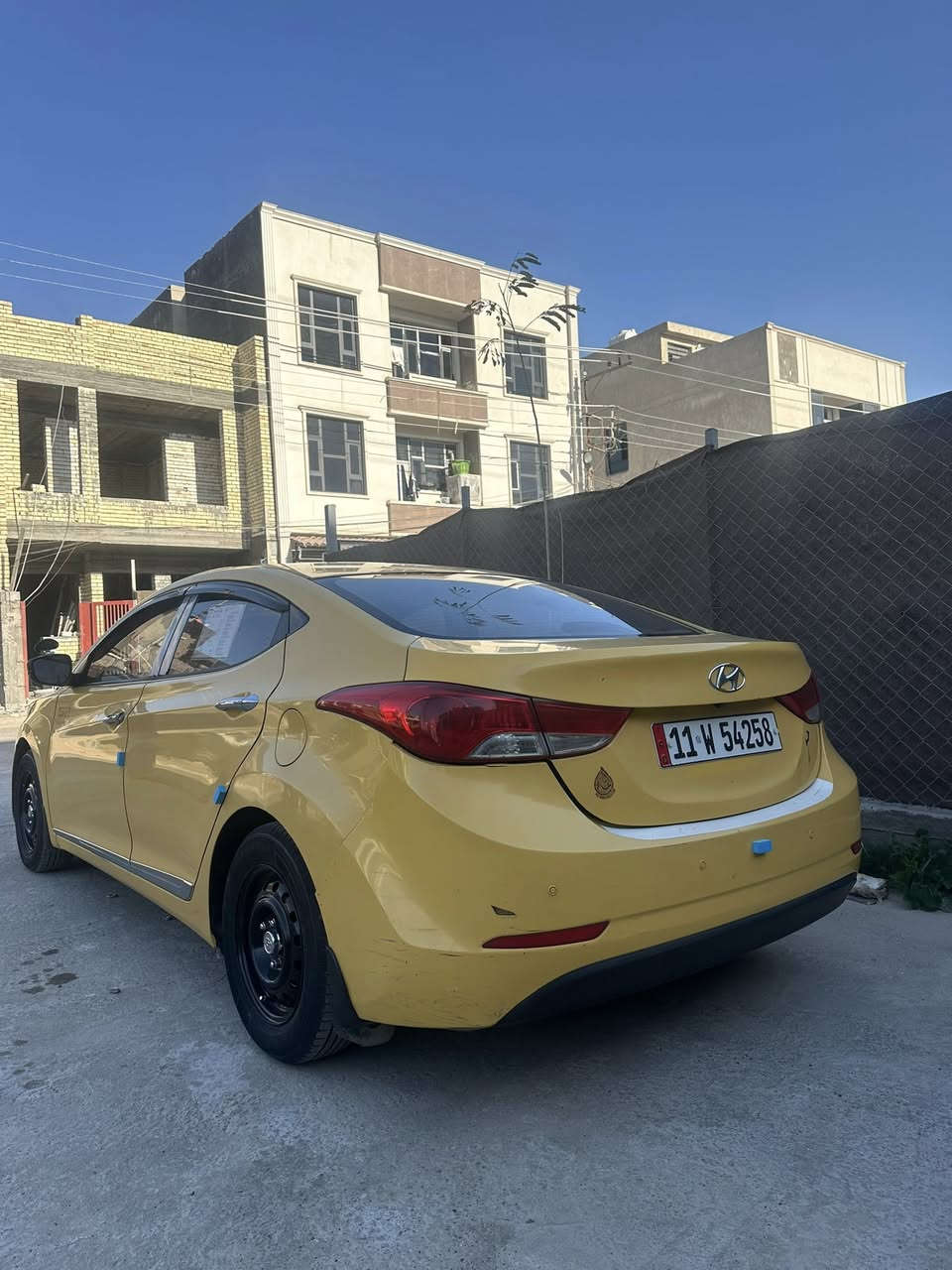 النترا 2013 خليجي. صبغه اولى
مكفوله من الضربه سياره جاهزه
تخم تاير قبل شويه شديته. صدر امامي خلفي جديد
مكينه كير تبريد تدفئه كامله 
رقم بغداد سنويه وهزه جديده
هيئه مصفره.   السعر 93مجالها كلش بسيط
مكاني بغداد الدوره ورقمي ***********
