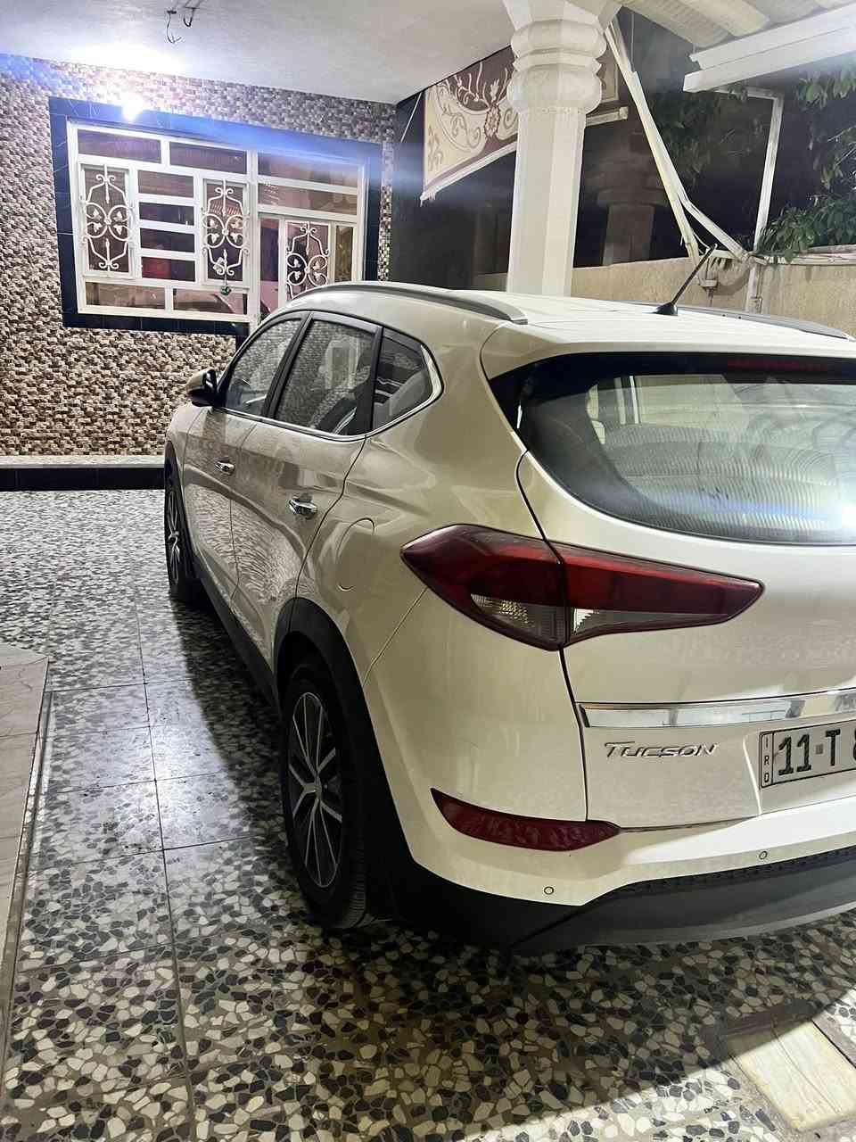 سلام عليكم للبيع او المراوس توسان موديل 2018خليجي شركة الكاصد كفاله عامة
السونار موجود بالمنشور مكينه 2000دوش ماشيه 133 الف حقيقي كير محرك مكفولات رقم بغداد باسمي 
عنوان الحلة ناحية النيل  السعر189وبيها مجال شي بسيط   للستفسار 
***********
***********
