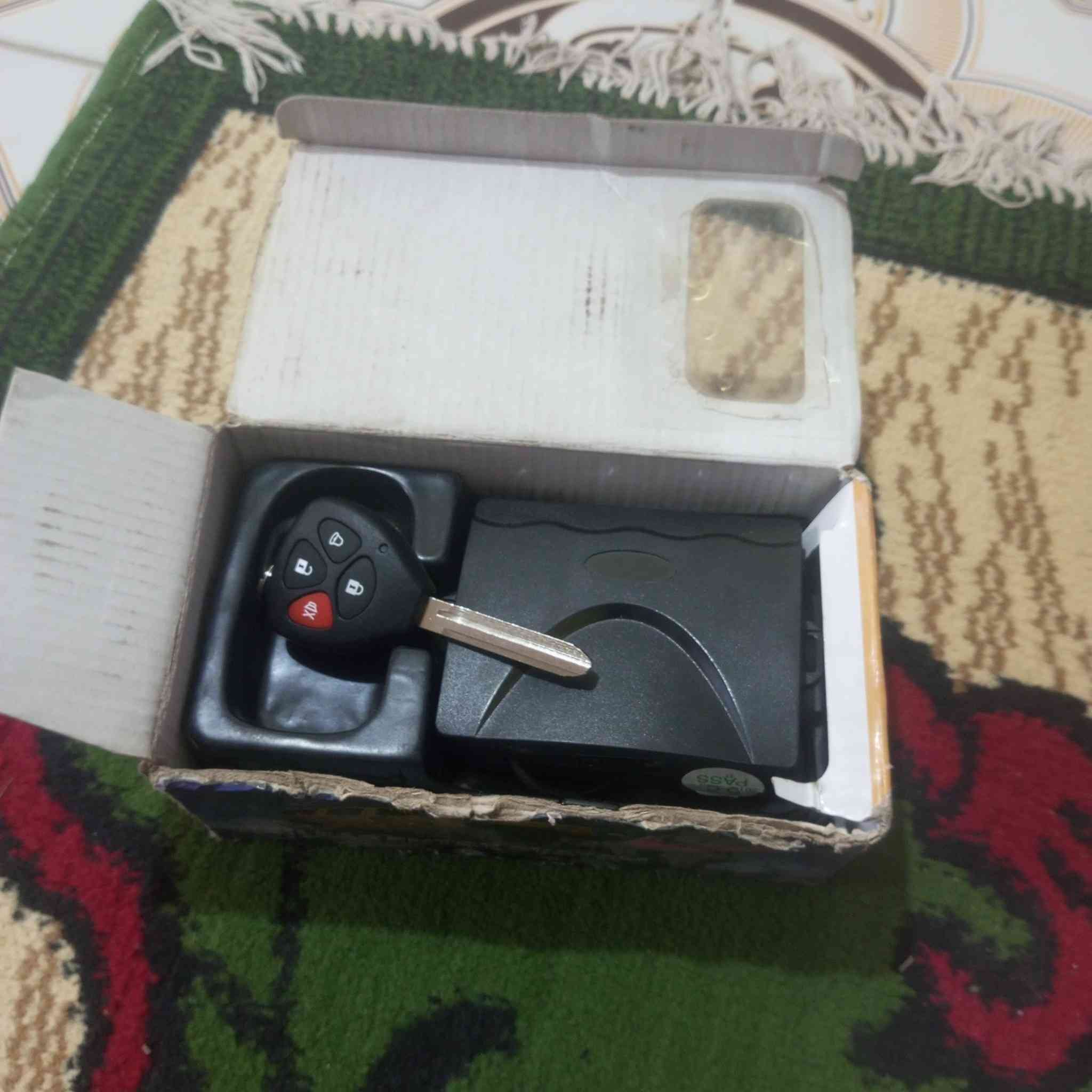 تشغيل سياره عن بعد و كامره تسجيل دخليه خرجيه ومسطره معه نوزلات مسطره أنتره للبيع رقم ***********
