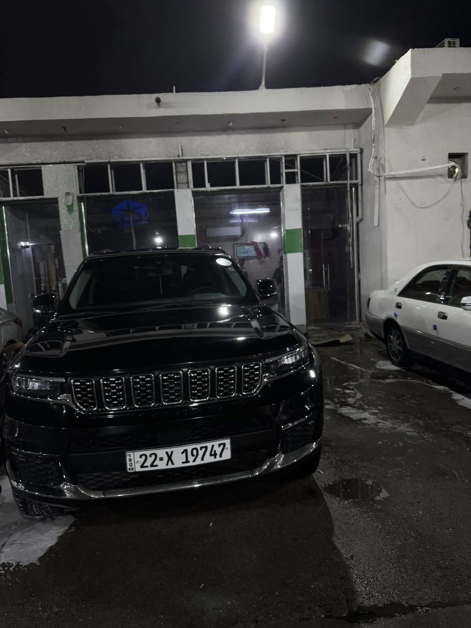 جيب لاريدو 2023 وارد أمريكي مكينه 6 
حادثه چاملغ وبنيد وبيه ملاحضات قليله 
مرقم وكامل اربيل مكاني البصره شط العرب 
السعر 263 وبيه مجال السياره ماشيه 18 الف 
***********
