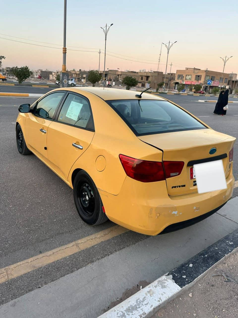 ياالله السلام عليكم سيارة فورتي للبيع موديل 13 أو مروس
مكينه  2000وكير جدد تخم تاير جديد تبريد شغال ثلج🥶 كهربائيات شغاله كله حداديه 80 بل 100 سياره وارد امريكي ضربتها جاملق اليسر مصفره هيه وغرامات تحويل مباشر سنويه نافذه صار لها خمس تيام السعر 81وبيها مجال وشراي يدلل مكان السياره كربلاء المقدسة حي السكان العسكري قرب الحزام الاخضر لنتصال عله رقم ***********
