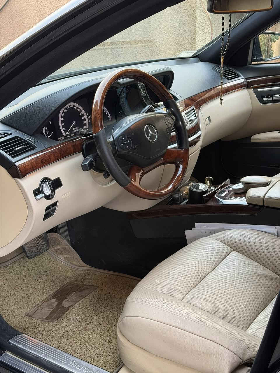 Mercedes-Benz S500 2011
-------------------------------------
#السعر : 265$ وبيه مجال 
‏
#رقم الهاتف : ***********

#رقم السيارة : اربيل هزه وسنويه جديده بأسمي 

#مكان السيارة : بغداد 
-------------------------------------
سلام عليكم 
للبيع  او مراوس مرسيدس موديل 2011 باب طويل داخل لونين بلاد سيارة رقم اربيل مكفولة  وارد الماني صبغ دعاميه اماميه فقط ماشية 155 الف كيلو متر حقيقي  
تفاصيل👇🏻👇🏻
1_ بصمة⁩ تشغيل بصمة بيبان
2_محركV8 توين تيربو  +كير مكفولات ⁦⚔️⁩
3_تبريد 3 قطع +ثلاجة⁦❄️⁩
4_كروز سرعة🔒 
5_ سلايت ⚔️
6_  شاشة  🖥
7_ مري قلاب مع البك
8_تنتة كنتارة بلادي    ⁩
9_انارة ترحيب💡 خارجية وداخلية ⁦⚔️⁩
10_شاشة اعطال💬
11_كشنات امامي خلفي كهرباء ⁦⚔️⁩
12_لايت زنون 
13_ مري شفط
14_ ايرباكات سليمة 
15_ويل 18 اصلي بلادي  ⚔️⁩
16_سستم صوت harmen gardon 
17_صدر امامي خلفي جديد ⁦🛠️⁩
18_حساس مطر💦
19_هزة وفحص جدد+سنوية جديدة  بسمي
20_لايت اوتو   ⚔️
21_ وضعيات قيادة ايكو سبورت وعادي🔥
22_ناظور ليلي 
23_كشنات تدفئة تبريد امامي خلفي 
24_شفتات ستيرن 
25_عداد 260 بلادي 
26_ابواب شفط 
27_صندوق كهرباء 
28_بردات جانبية 
29_رادار امامي وجوانب و 360
30_ستيرن كهربائي متحرك 
31_دخول ذكي بدون مفتاح 
32_حساسات امامي خلفي 
33_دبل جام بلورايز بلادي 

 
-------------------------------------
