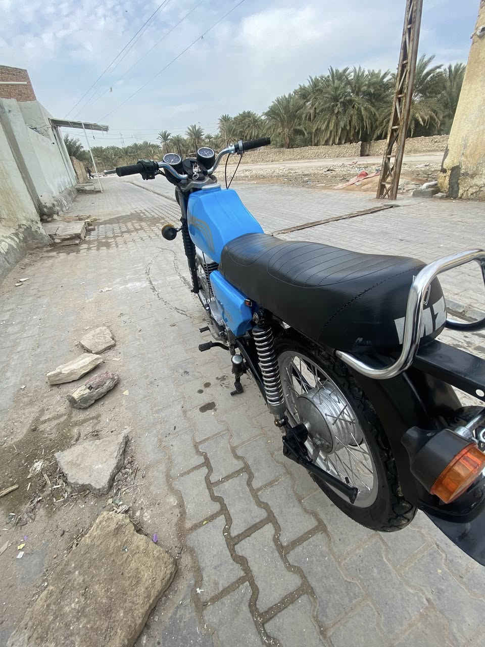 السلام عليكم دراجه MZ82 بدون سايس 4 دراجه غير من الله نكره تشتغل كصه جديده بعدهي عل سحك (مكاني سماوه ) سعر1600 )***********❤️
