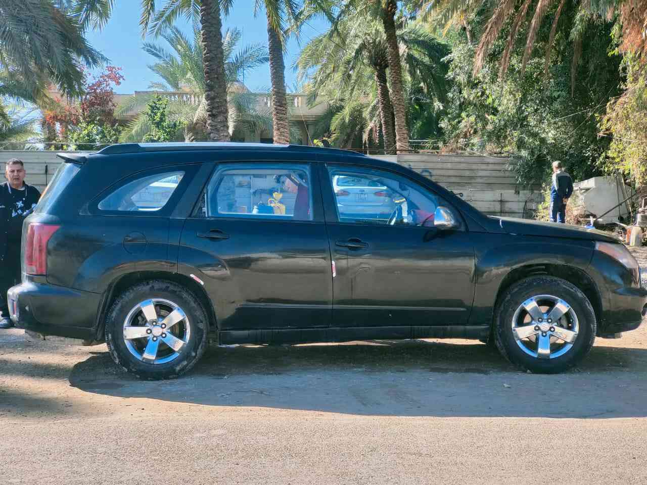 ***********
مكانها بغداد سويب شارع السواعد
 
سوزوكي xl7 2007
ياباني 
تبريد
صدر 
تايرات جديدات 
كير اوتماتيكي
محرك 3500 
كلة جاهز
دوشمة جديدة
لايتات شمسي
شاشة 
سيارة فول بانزين وطلع ترايك وين ميعجبك 
السعر75 وبيها مجال
