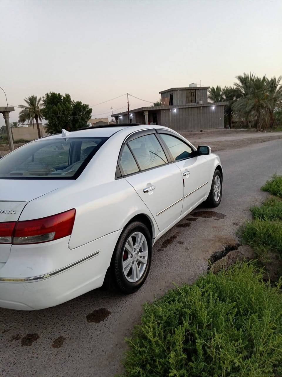 السلام عليكم
سوناتا مقدس ٢٠٠٩ خليجيه فول مواصفات
فتحه تحكم ستيرن كروز مثبت سرعه
منظومه تبريد جديده تبريد خير من الله.                       محرك 2400 دوش المرغوب
تخم تاير جديد
حداديه جديده
كير ومحرك مكفولات سياره مال جناي كامله ما تصرف عليه ربع.    بيه قطعتين والباقي مكفول
المكان بغداد  مكلف بل نشر               السعر يم صاحب السياره *********** رقم صاحب السياره
