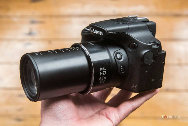 كاميرا canon sx60  زوووم قوي جدآ   و مواصفات قوية
الملحقات.  الشاحن  الذاكرة وشنته اصليه ذاكرة  موجود صور وفيديوهات من تصويرها  في التعليقات بسعر مغري جدا   الكام جديده  . لتواصل على الخاص او  0796277332 
المواصفات canon sx60! 
واي فاي لنقل الصور والفيديو
شاشه متحركه بأستطاعتك التصوير سلفي
الموقت الذاتي
مدخل بطاقة الذاكرة
مثبت الصورة
الإتصال بـ واي فاي
اقصى بيكسل بـ(ميجابيكسل)16.1 MP
ادنى طول للبعد البؤري بـ(ملم)21
اعلى بعد بوري بـ(ملم)1365
حجم شاشة ال سي دي بـ(البوصة)3 Inch
دقة عرض الفيديو بـ(ful hd دقه عاليه جدآ
أقصر سرعة لغمضات الكاميرا في الثانية15 sec
التكبير البصري65x
جودة الصورةميغابيكسل16.1 ميجابيكسل
التركيز ضبط تلقائي للصورة
فلاش الفلاش مدمج
مؤشرات العرض حجم الشاشة3 انش
وضعيات تصوير 
مدخل مايك.
16.1MP High Sensitivity CMOS SensorDIGIC 6 Image Processor65x Optical Zoom Lens21-1,365mm (35mm Equivalent)Full HD 60p Video & External Mic Input3.0" 922k-Dot Vari-Angle LCD922k-Dot Electronic ViewfinderHigh Speed AF System & RAW Image CaptureIntelligent IS & Zoom Framing AssistBuilt-In Wi-Fi Connectivity with NFC


**إذا كنت صاحب هذا الإعلان وتريد حذفه لأي سبب، رجاءا أرسل رسالة إلى الدعم الفني**