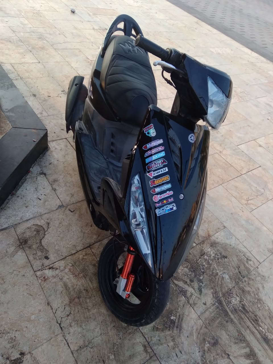 ماكس مضلع ياباني مديل 2006 قبل شهر نازله من  الحاويه كله ختم واحد من الصطاب للايت سعر 850 تواصل ***********
