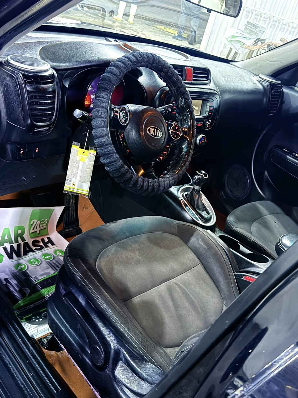 السلام عليكم كيا صول موديل2016 وارد امريكي  ضربتها فقط جاملغ  عكس السايق بدون دواخل  سياره جاهزه من كلشي مال جناي سستم بلادي  تدفئه تبريد صدر تايرات كلش نضيفه السعر 110. للاستفسار اكثر  ***********
