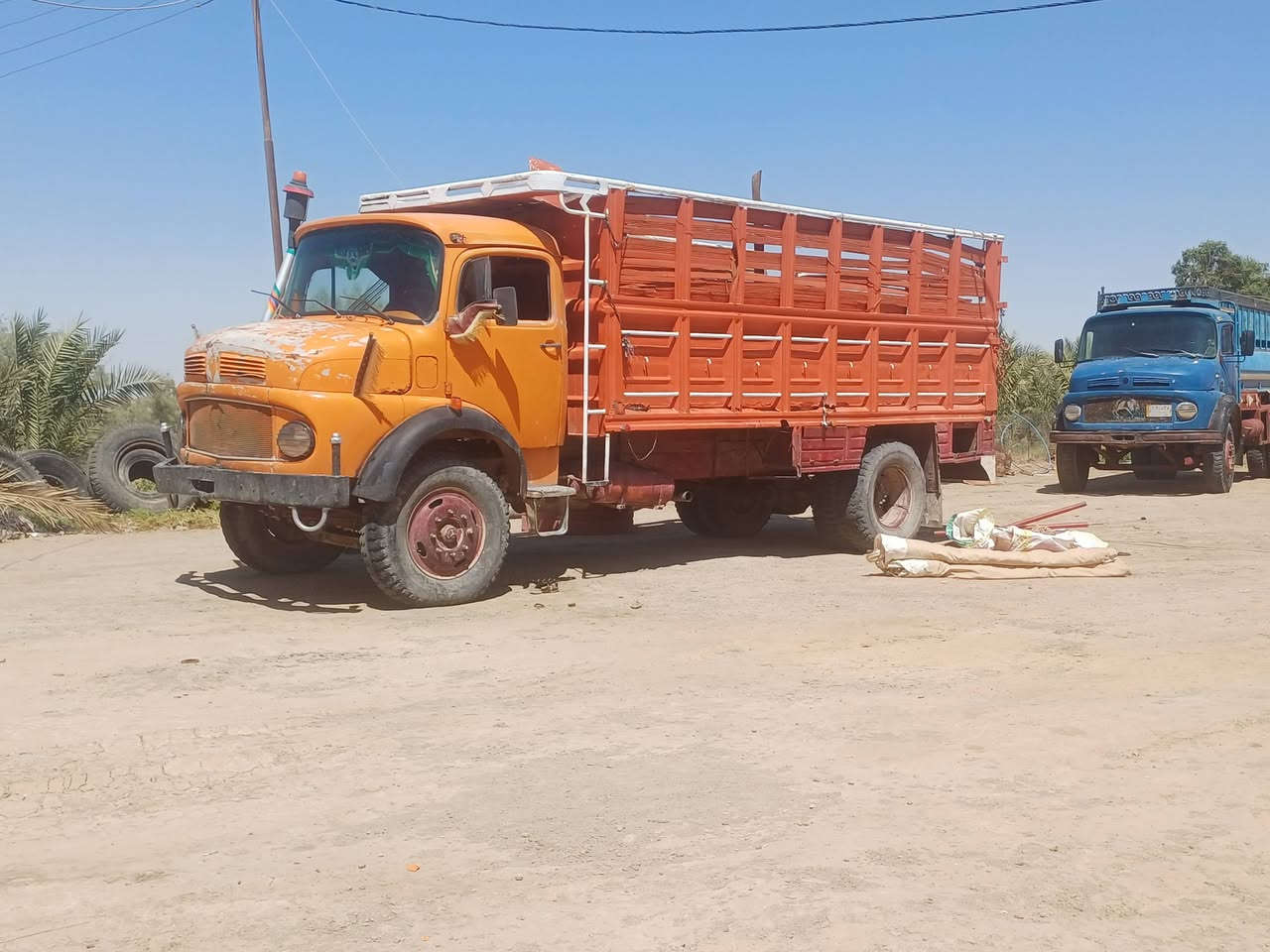 ابوردين ٨٢ رقم نجف انكليزي شاصي و مكينه وكير مكفولات نقل ملكيه بأسمي اليوم صدرت السنويه و مكان السياره السماوه الخضر ال غليظ
السعر ٢٢ مليون 
الاتصال على ***********
ابوردين ٨٢ رقم نجف انكليزي شاصي و مكينه وكير مكفولات نقل ملكيه بأسمي اليوم صدرت السنويه و مكان السياره السماوه الخضر ال غليظ
