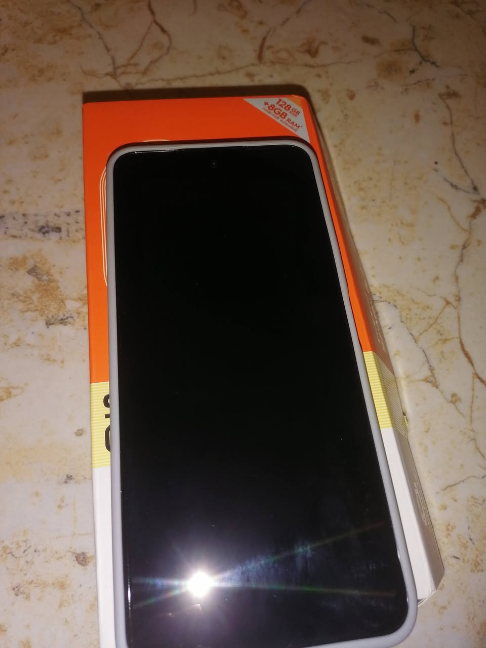 سلام عليكم
جهاز تيكنو سبارك گو 128GB رام 8GB بطارية 5000mAh مع ملحاقت كامل جهاز جديد مشتغل 12 ساعه فقط بيع او مراوسة هونر 600 برو
***********
