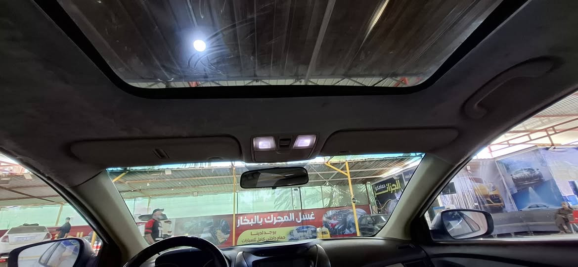 السلام عليكم، النترا 13 خليجي للبيع او مراوس بسيارة اقل منها، فتحة وتحكم وشاشة أندرويد وكامرة دوارة، واشاير بالمري وتبريد جديد منظومة كاملة، منظومة زنون أصلي، مكينة 1600نظام ايكو، يعني فول عده البصمة، رقم اربيل ساقط وبيها بنيد وشوية بالباب+ بارد بالجاملغ وموضح بالصورة، مكانها الديوانية 
***********
