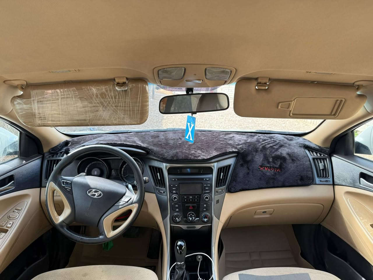 سلام عليكم للبيع سوناتا خليج ٢٤٠٠ دوش كفاله عمامه من كلشي عدا قطعه وحده تبديل بدون دواخل شرط جاملغ امامي يمنى الموديل ٢٠١٣ شكل ٢٠١٤ باسمي تحويل او وكاله حاضر بأسمي رقم تلفون ***********
