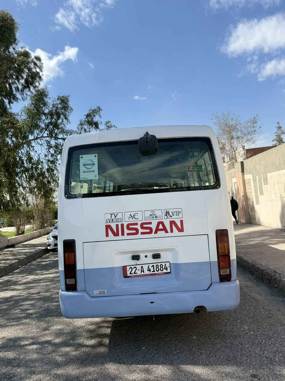 نيسان سيڤيلان 2006 ٢٥راكب 
غاز و به نزين 
***********
