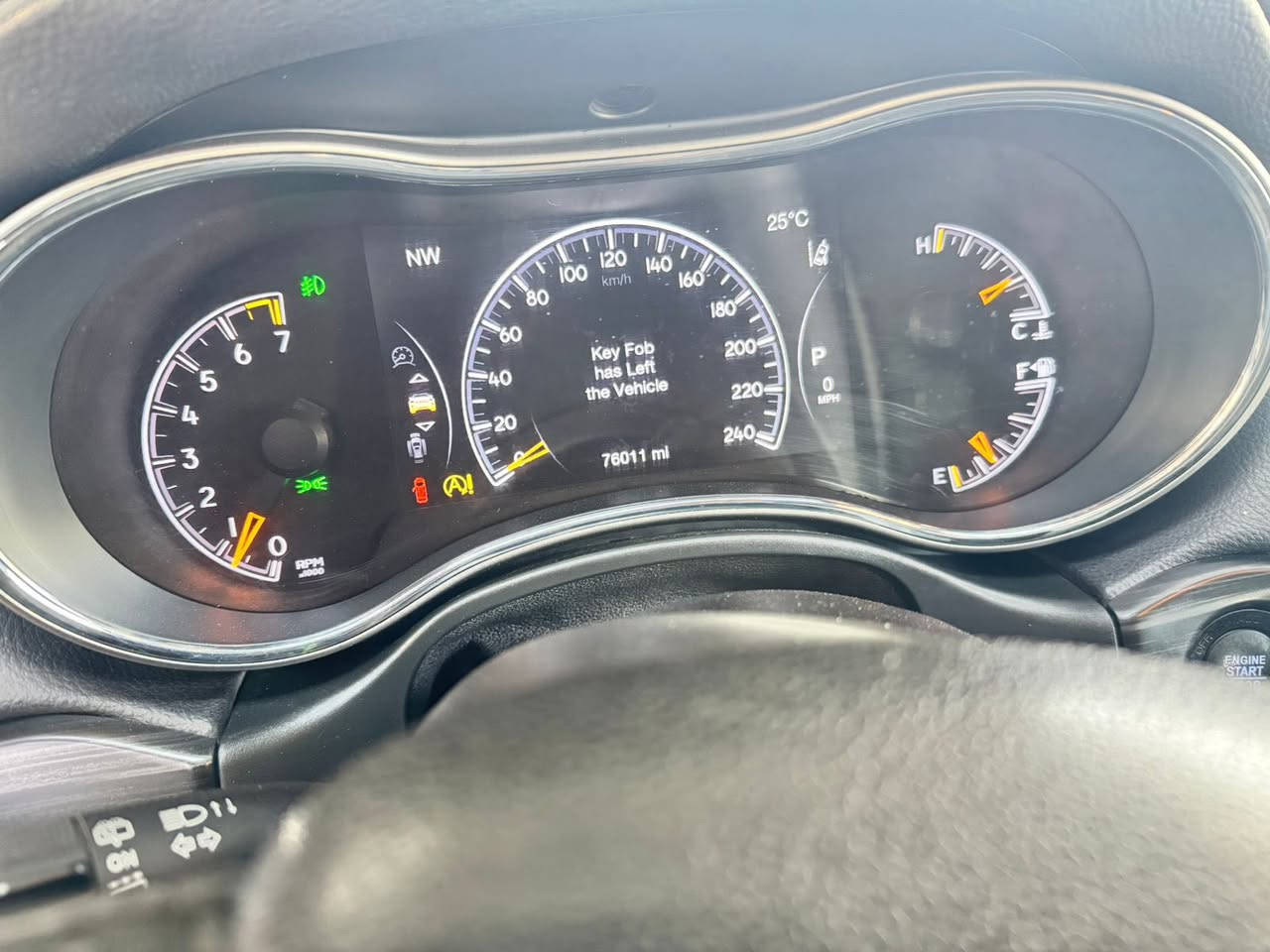 السلام عليكم ورحمة الله للبيع جيب وارد أمريكي موديل ٢٠٢١ ضررها جاملغ وبنيد فقط بدون شاصي تخم تاير ماشيه ٧٥ الف مواصفات جلد كشنات كهرباء جنطه كهرباء كل السياره على وضع الشركه كير ومحرك كله شركه محرك ٦ سلندر ٣٦٠٠ بلادي رادار امامي رقم بغداد الجديد تحويل مباشر سعرها ٢٣٥ وبيها مجال للشراي *********** مكان السياره بالرمادي
